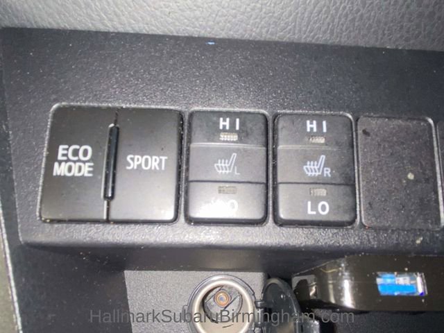 Used 2014 Toyota RAV4 Limited image 21