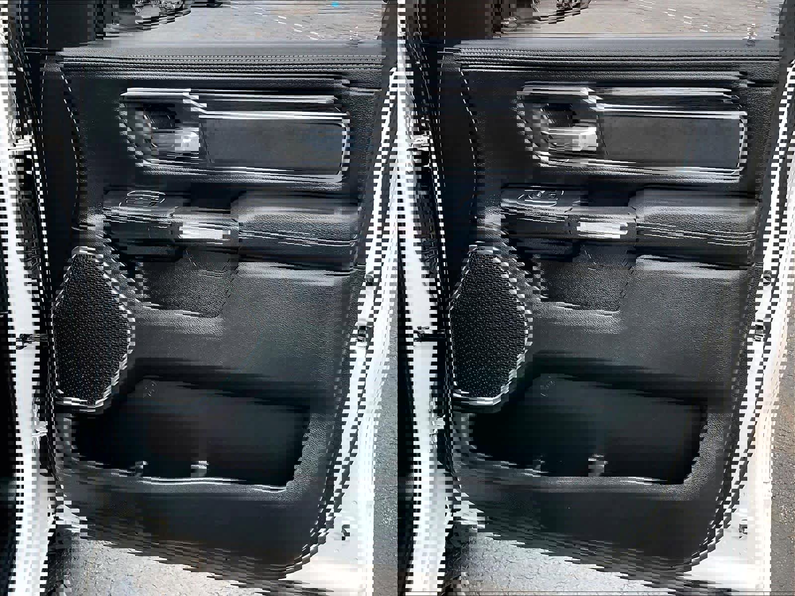 Used 2023 RAM 1500 Laramie AWD/4WD image 12