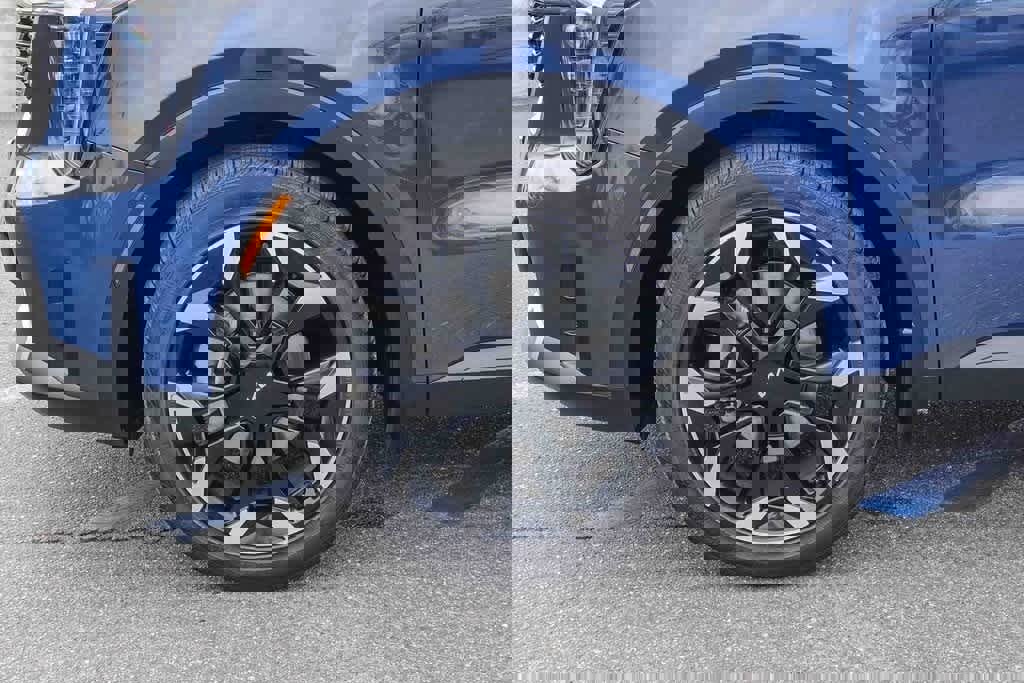 Certified 2024 Kia Sorento EX image 10