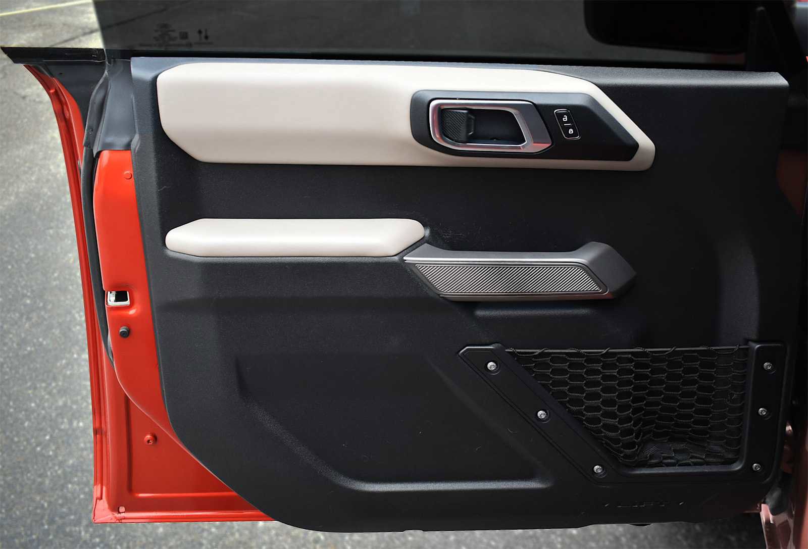 Used 2023 Ford Bronco Wildtrak image 36