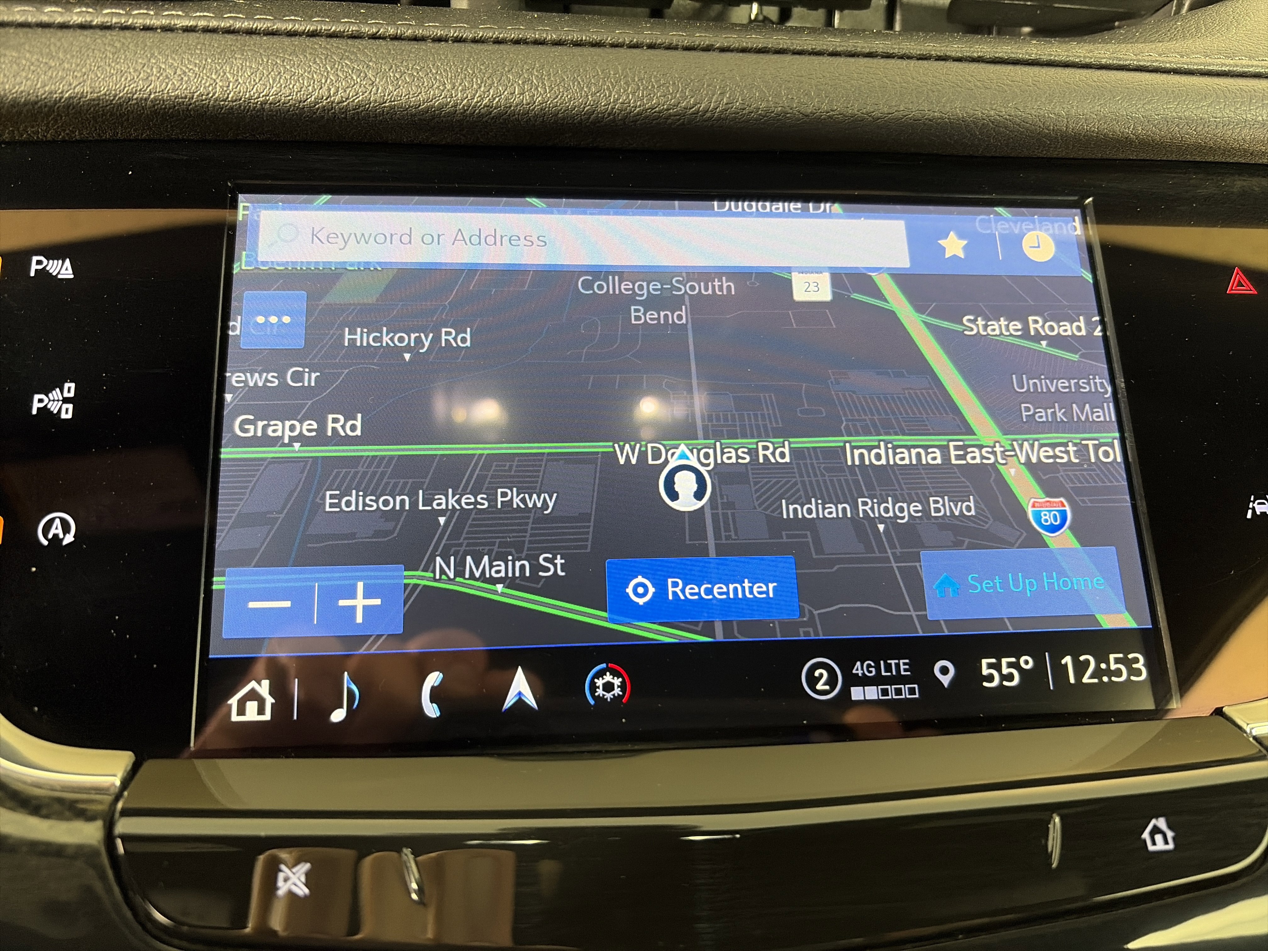 Certified 2024 Cadillac XT6 Sport w/ Technology Package image 28