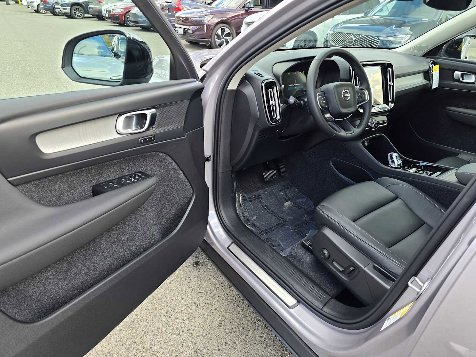 New 2026 Volvo XC40 B5 Plus w/ Protection Package Premier image 19