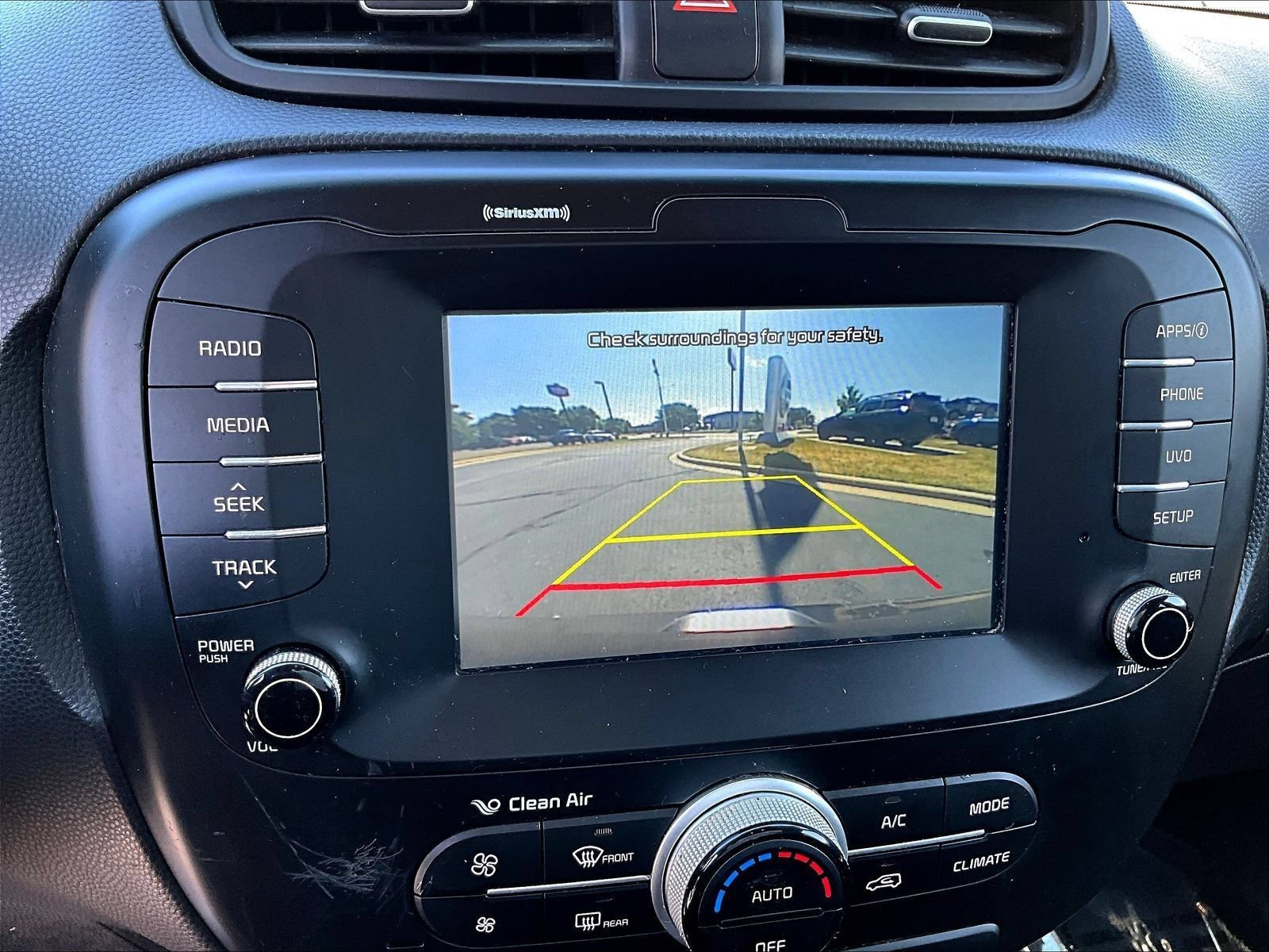 Used 2018 Kia Soul + FWD image 16