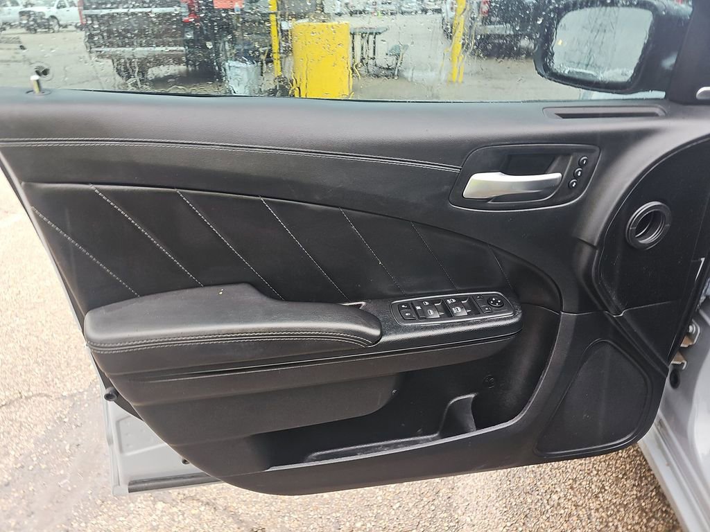 Used 2020 Dodge Charger SXT w/ Plus Group image 10