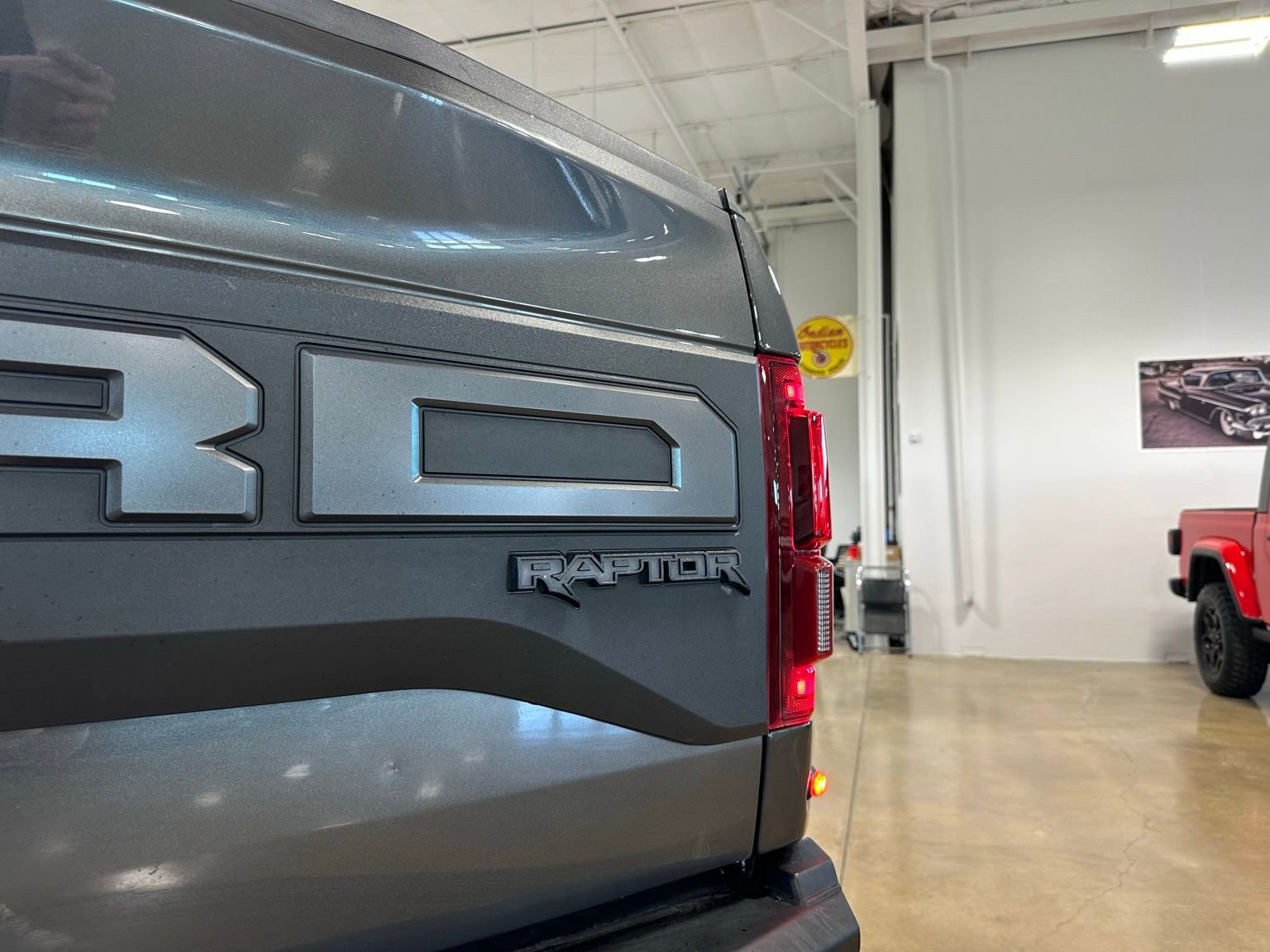 Used 2020 Ford F150 Raptor w/ Equipment Group 802A Luxury AWD/4WD image 48