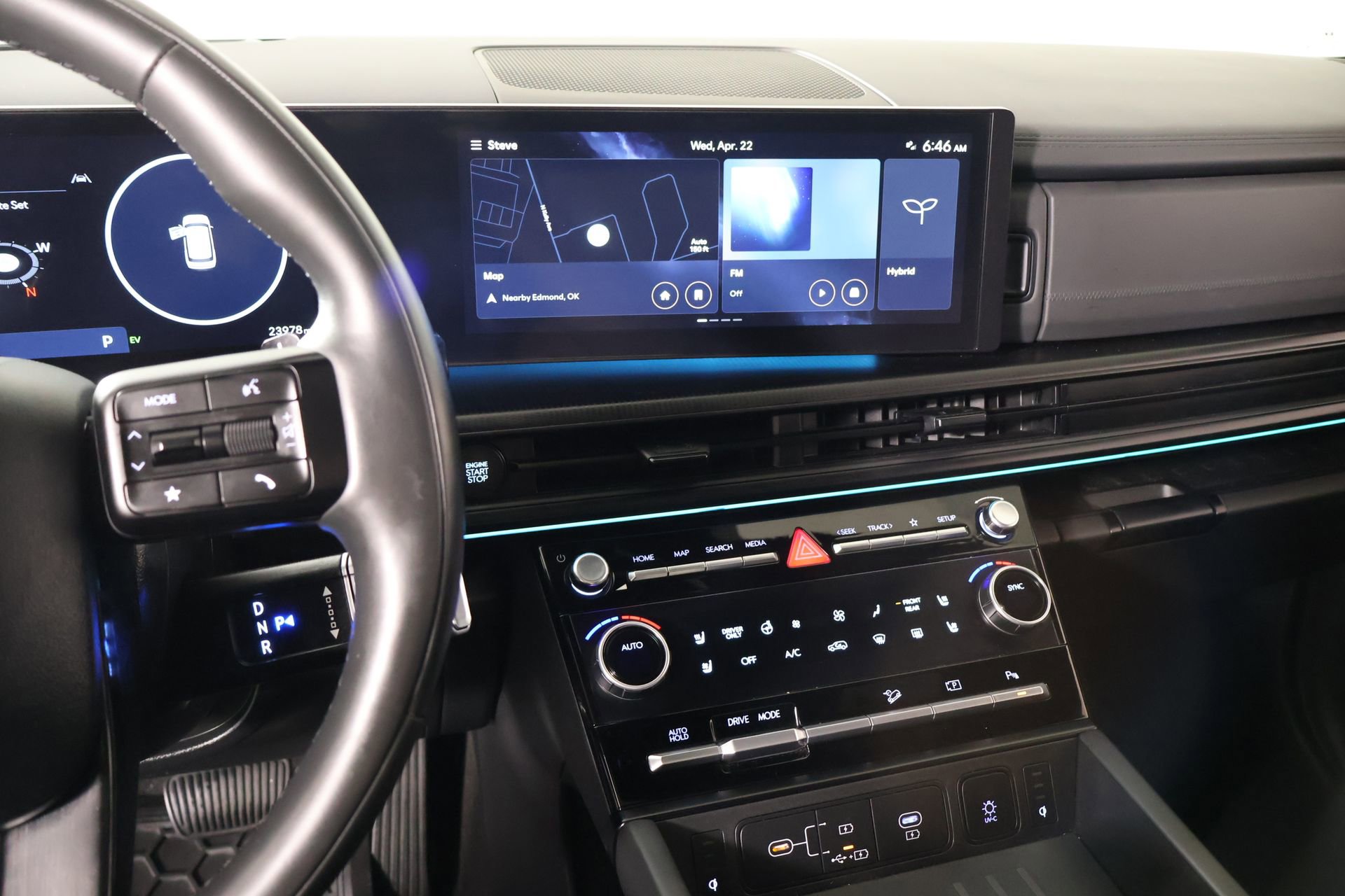 Used 2024 Hyundai Santa Fe Calligraphy image 5