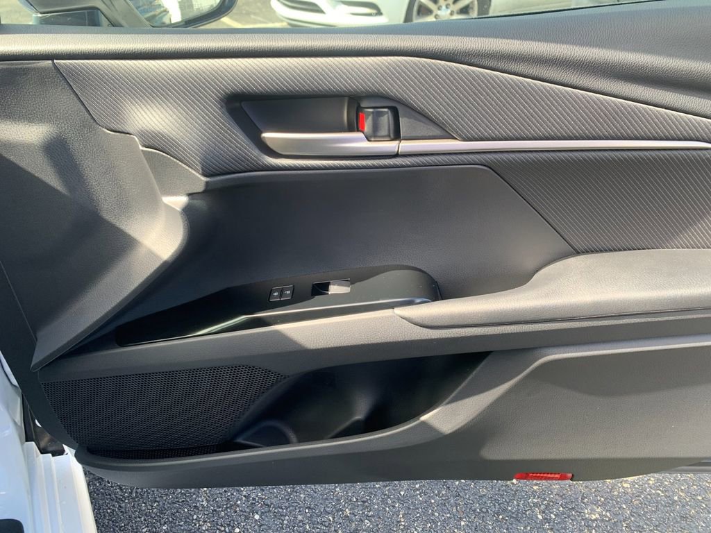 New 2026 Toyota Camry Hybrid image 19