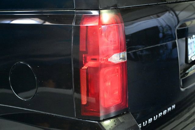 Used 2018 Chevrolet Suburban LT image 14