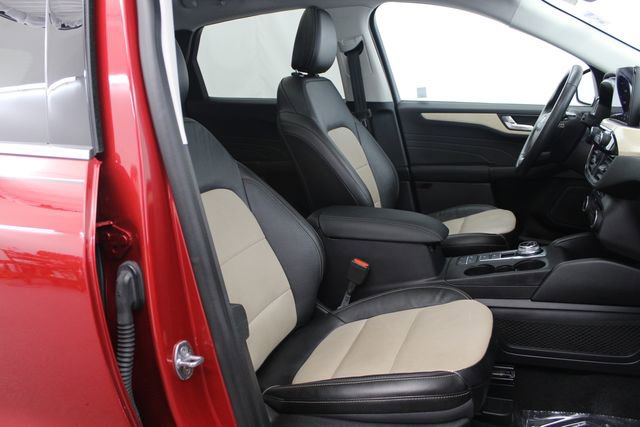 Used 2021 Ford Escape Titanium w/ Titanium Elite Package image 26