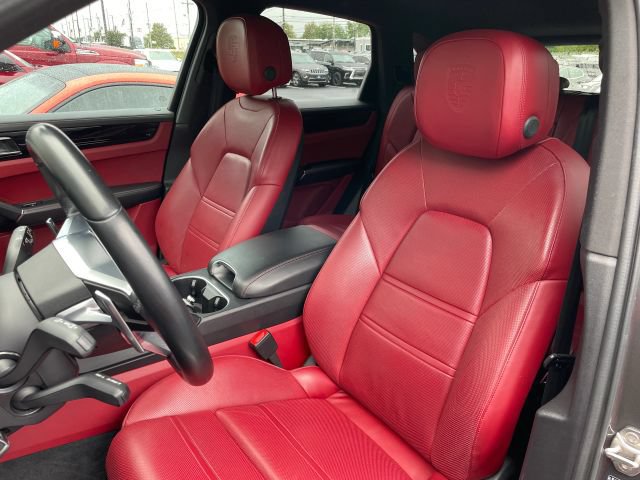 Used 2022 Porsche Cayenne S AWD/4WD image 27