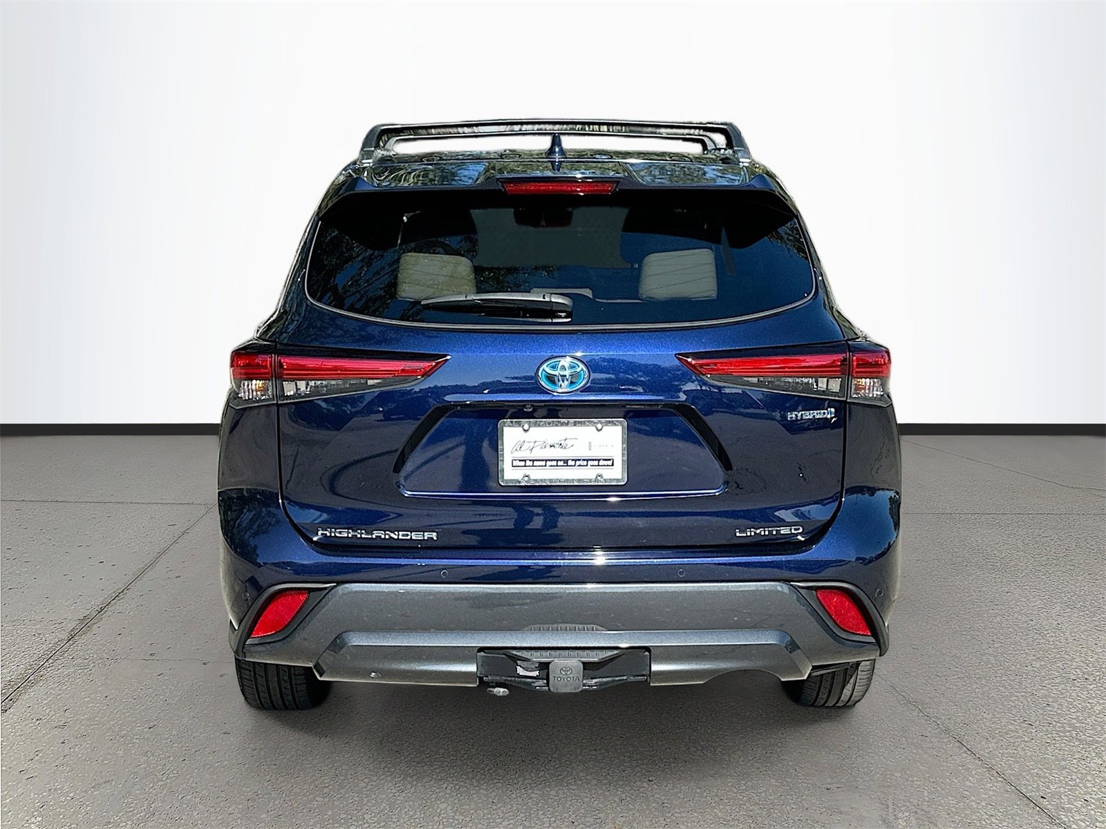 Used 2021 Toyota Highlander Limited image 6