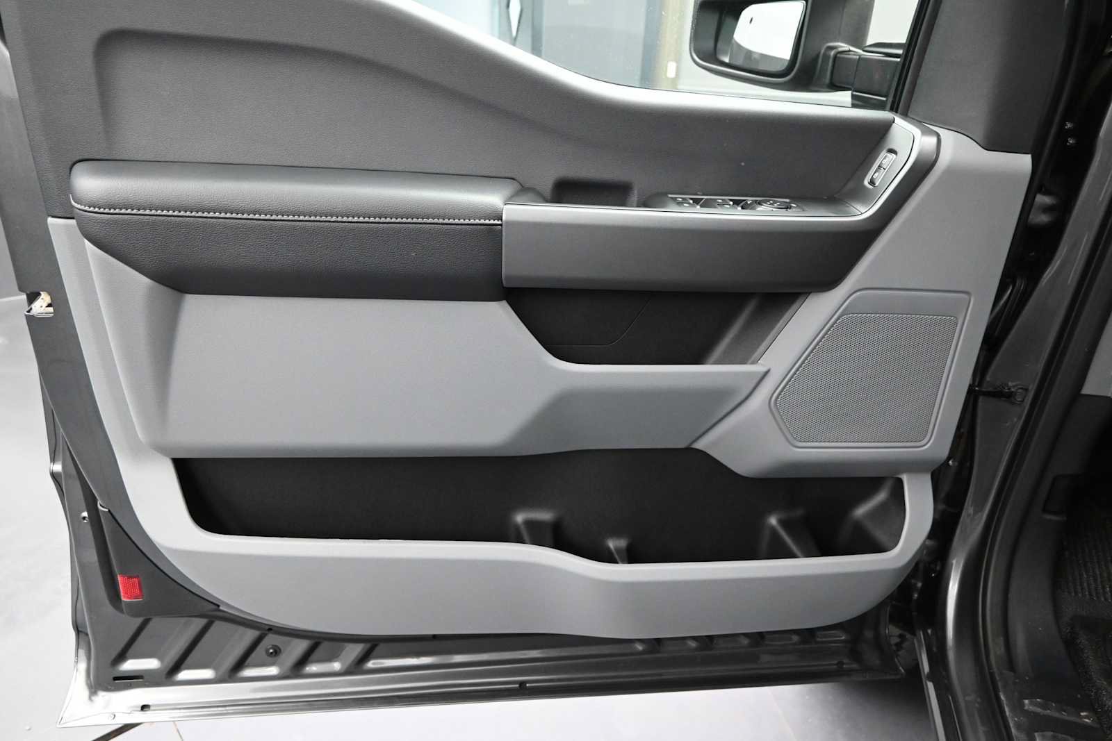 New 2026 Ford F350 XLT AWD/4WD image 28