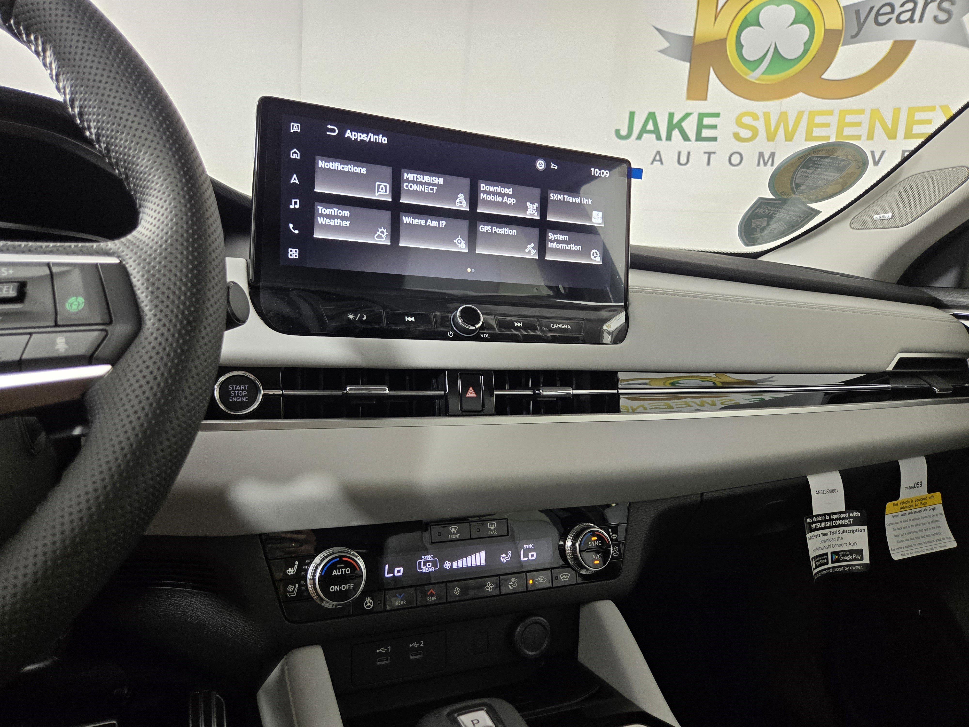 New 2025 Mitsubishi Outlander SEL image 23