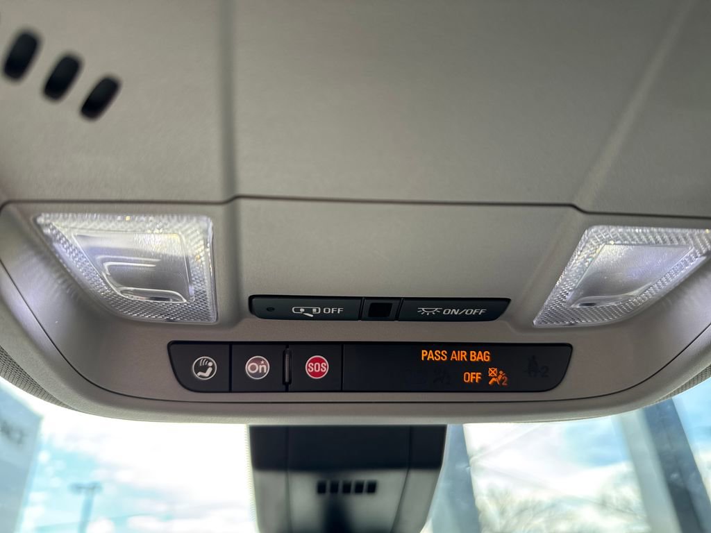 Used 2021 Chevrolet Equinox LS w/ LS Convenience Package image 26