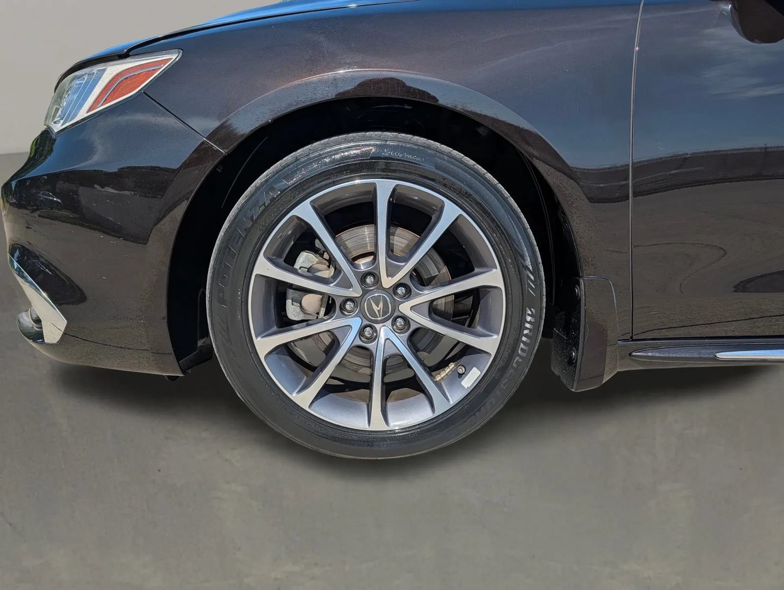 Used 2018 Acura TLX w/ Technology Package FWD image 9