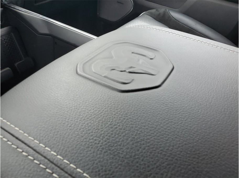 Used 2026 RAM 1500 Laramie w/ Night Edition AWD/4WD image 36