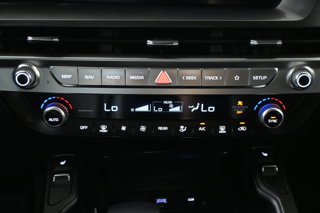 Used 2024 Kia Telluride S AWD/4WD image 22