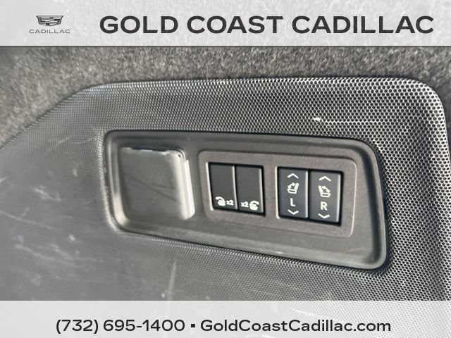 Certified 2024 Cadillac Escalade ESV Premium Luxury AWD/4WD image 15