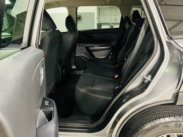 Used 2024 Nissan Rogue S FWD image 26
