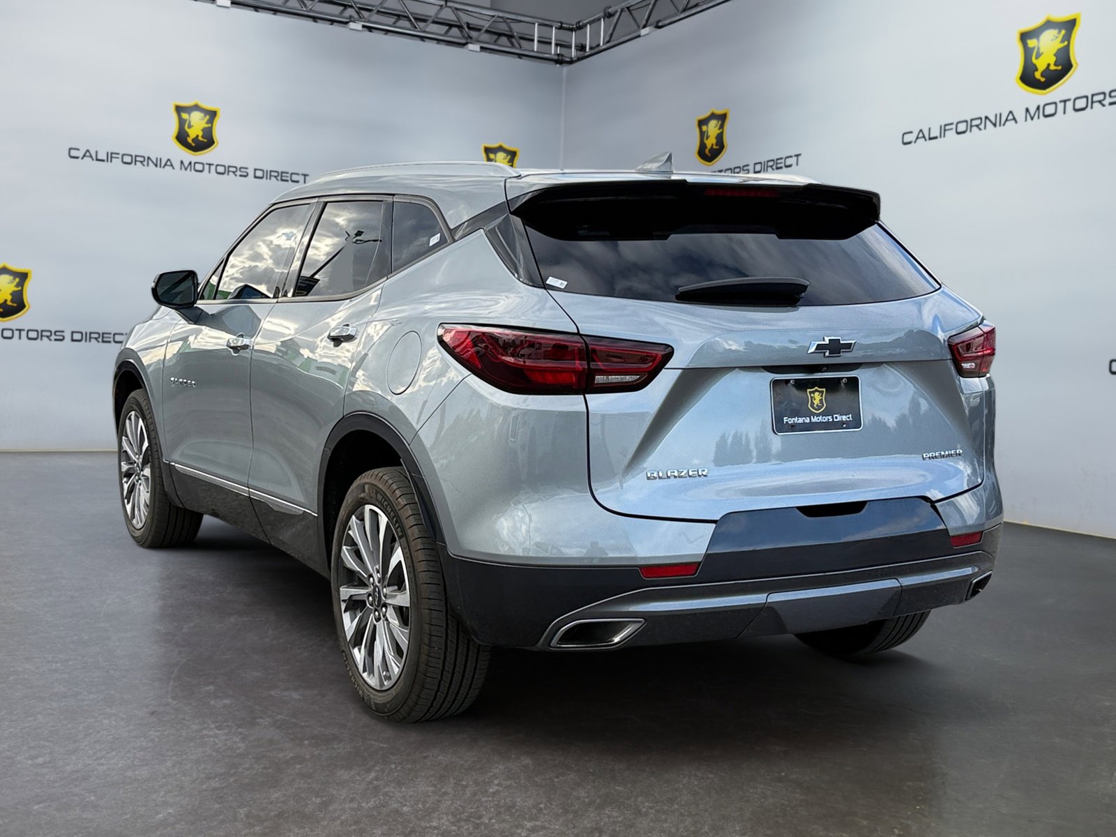 Used 2023 Chevrolet Blazer Premier w/ Enhanced Convenience Package image 3