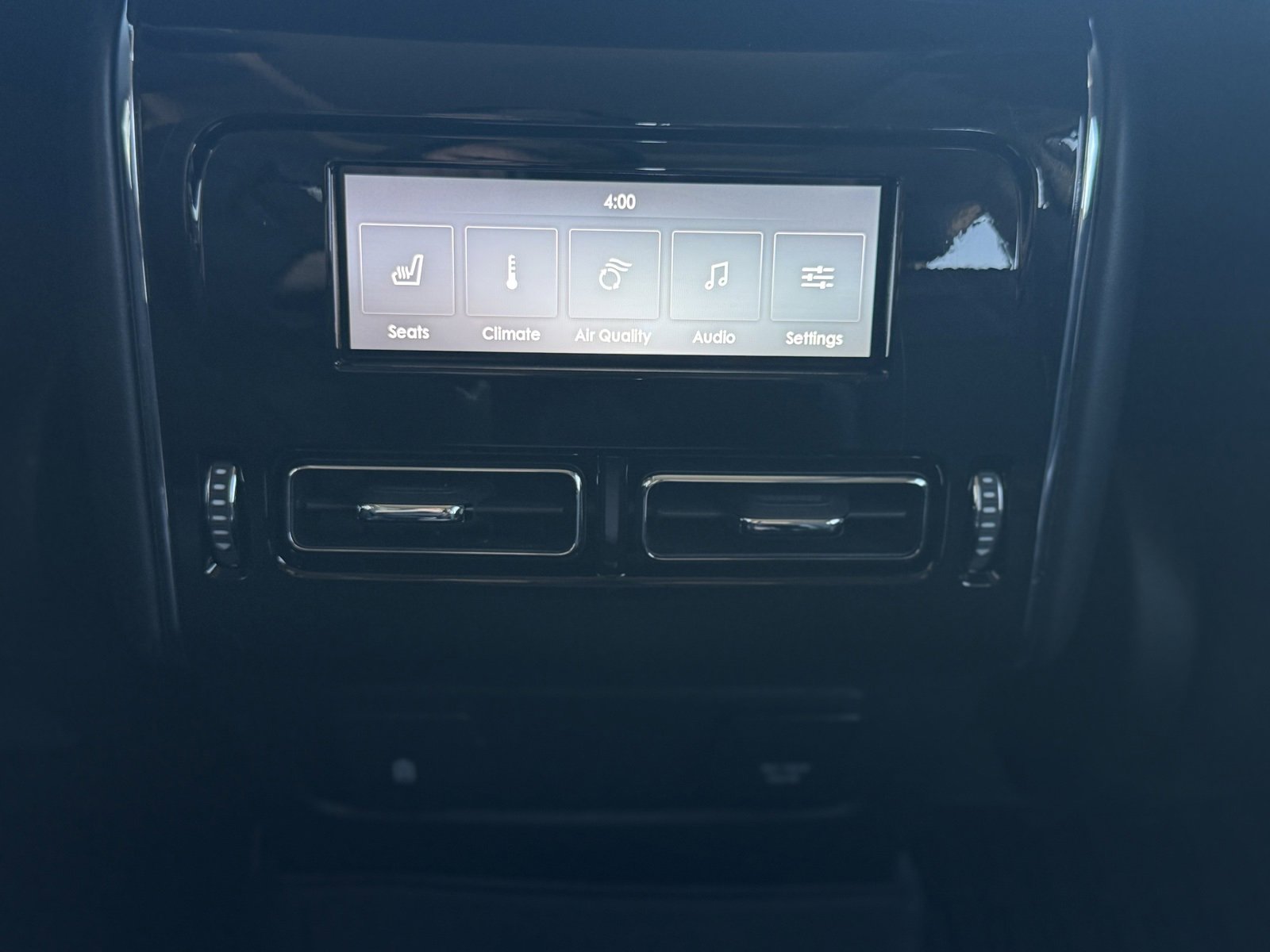 Used 2023 Lincoln Aviator Reserve w/ Equipment Group 201A image 13