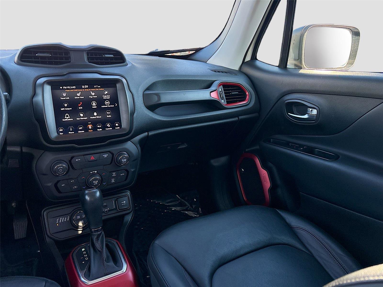 Used 2018 Jeep Renegade Trailhawk image 29