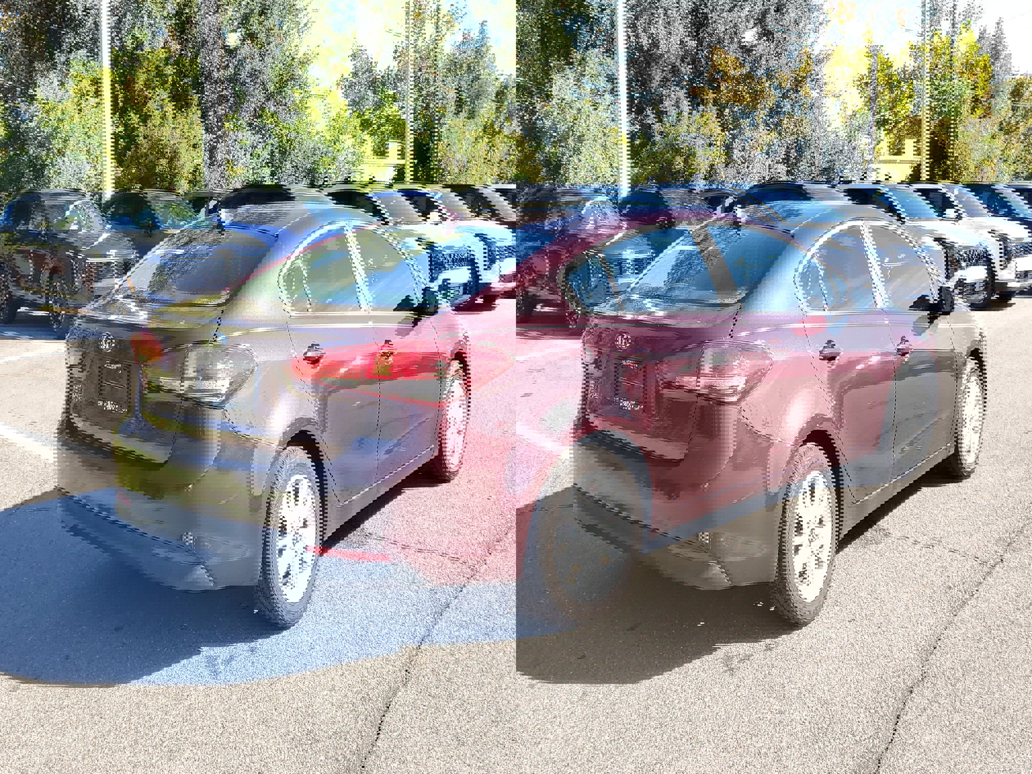 Used 2017 Kia Forte LX image 6