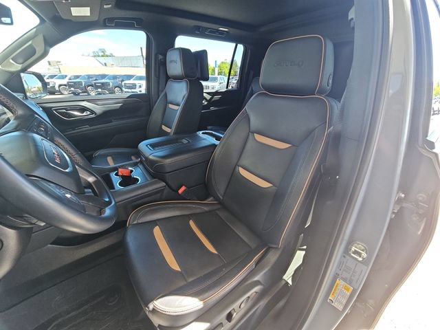 Used 2023 GMC Yukon XL AT4 w/ AT4 Premium Package AWD/4WD image 18