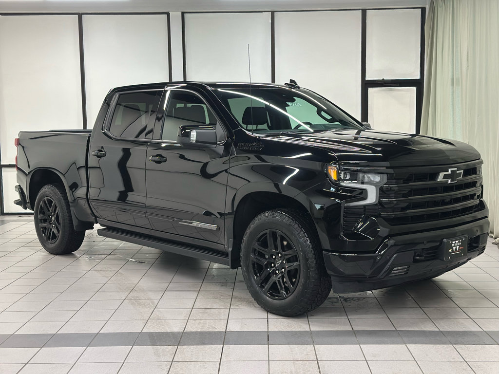 Certified 2026 Chevrolet Silverado 1500 High Country w/ Midnight Edition AWD/4WD image 1