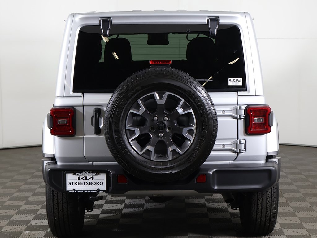 Used 2024 Jeep Wrangler Sahara image 10