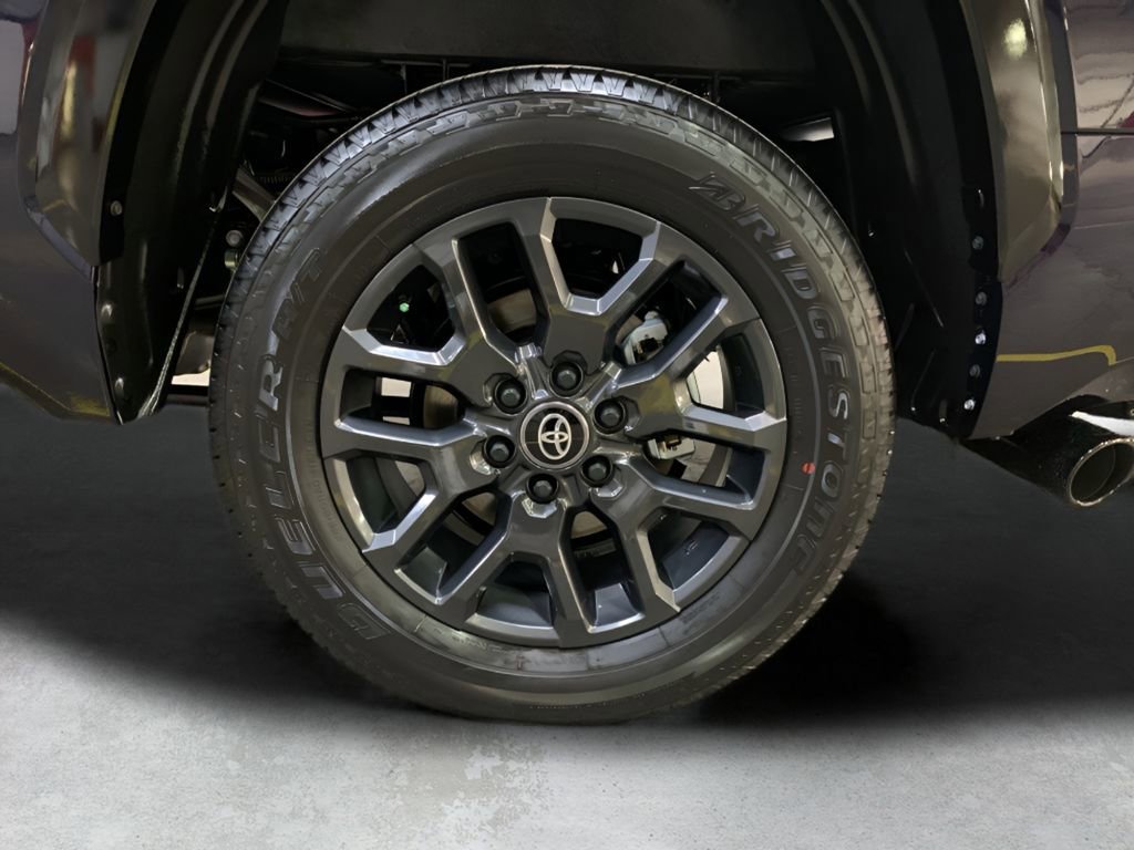 New 2025 Toyota Tundra Platinum image 31
