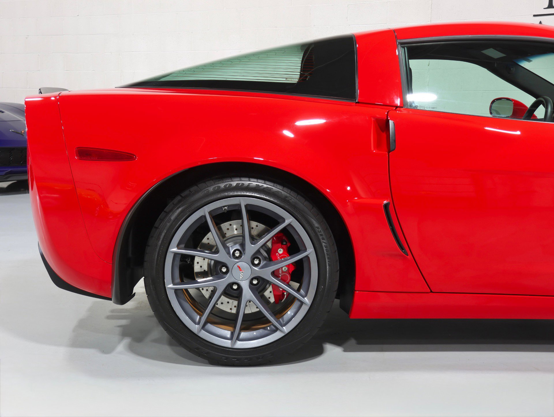 Used 2012 Chevrolet Corvette Z06 w/ 2LZ Preferred Equipment Group image 43