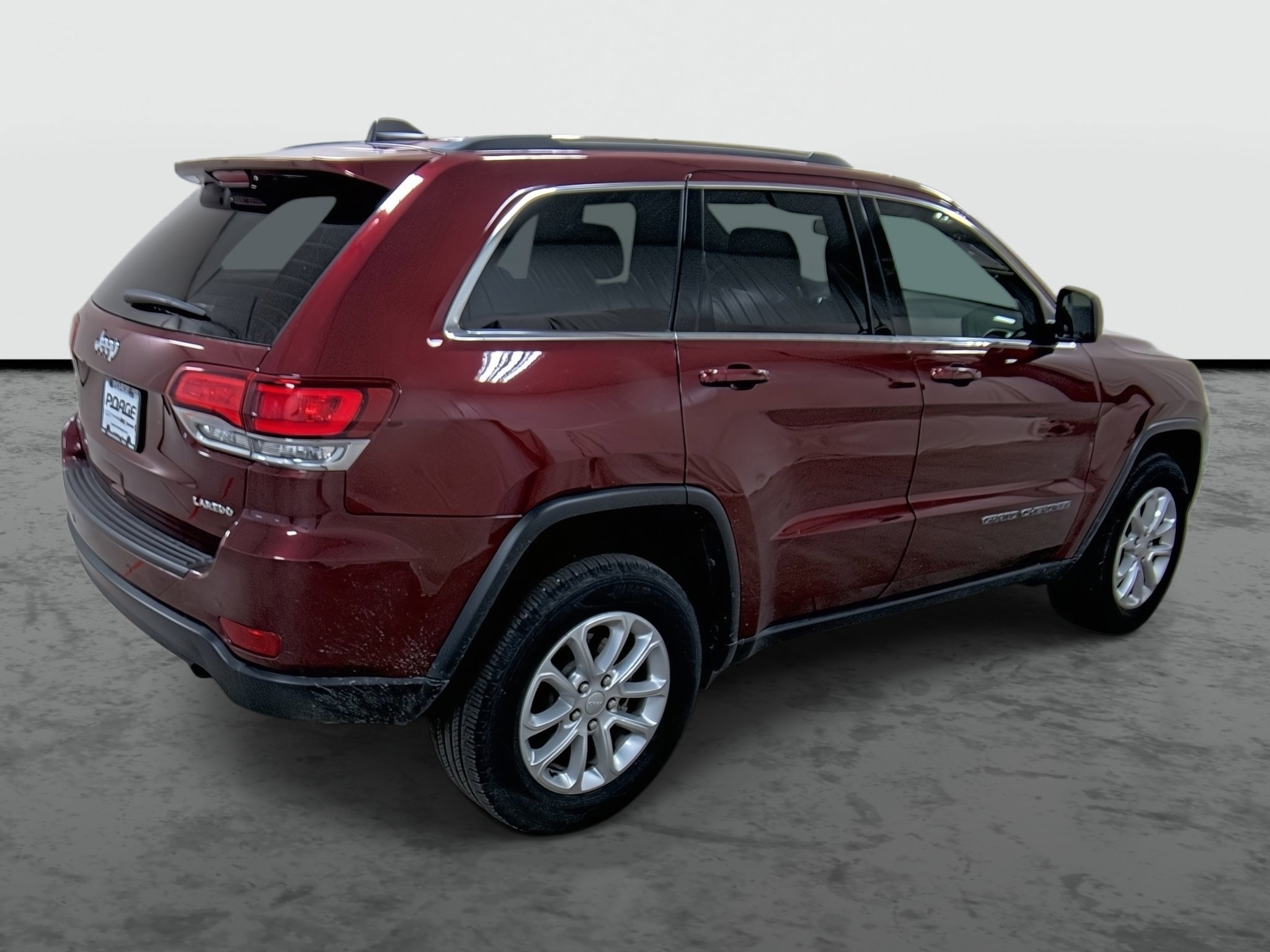 Used 2021 Jeep Grand Cherokee Laredo X image 4