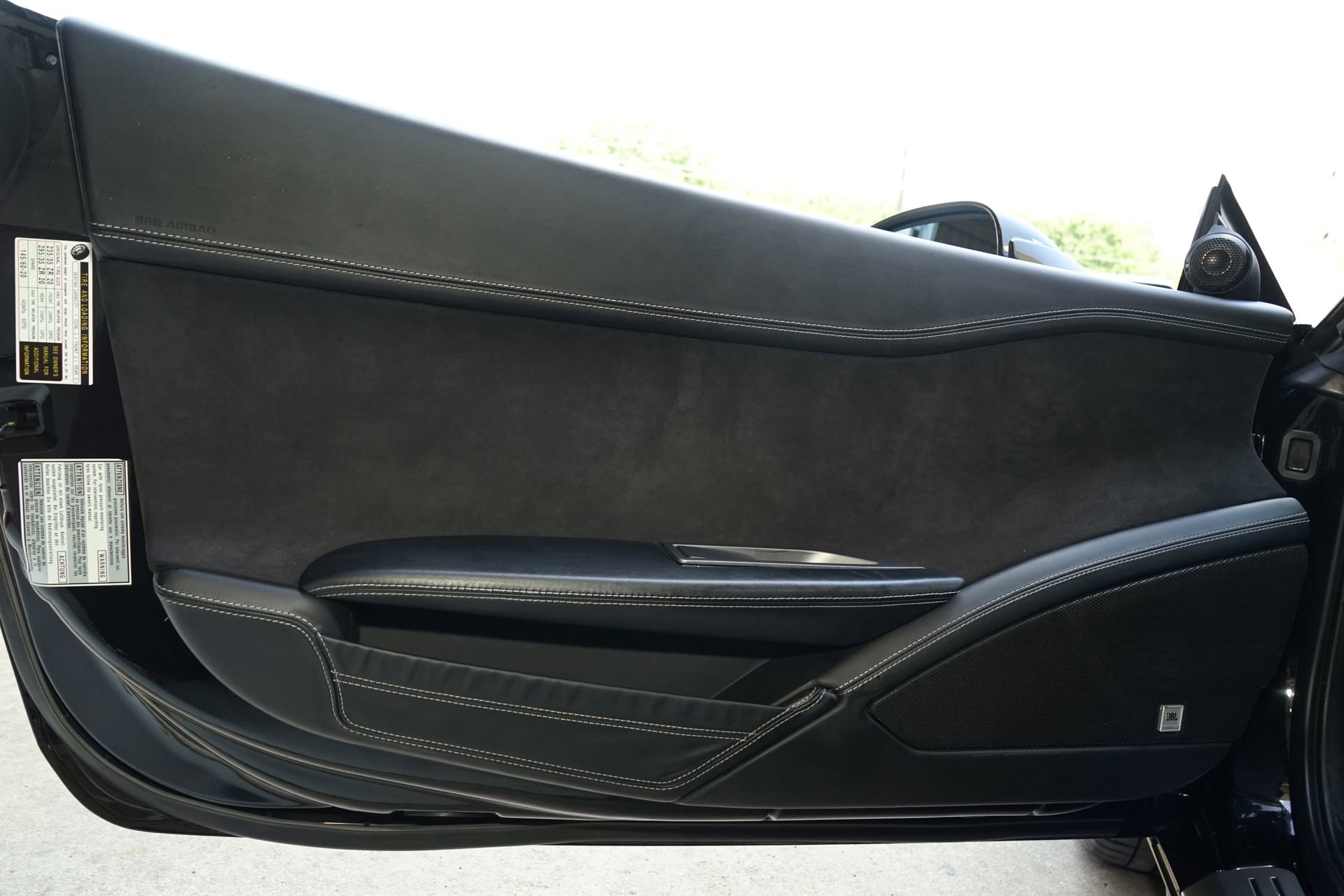 Used 2013 Ferrari 458 Spider RWD image 18