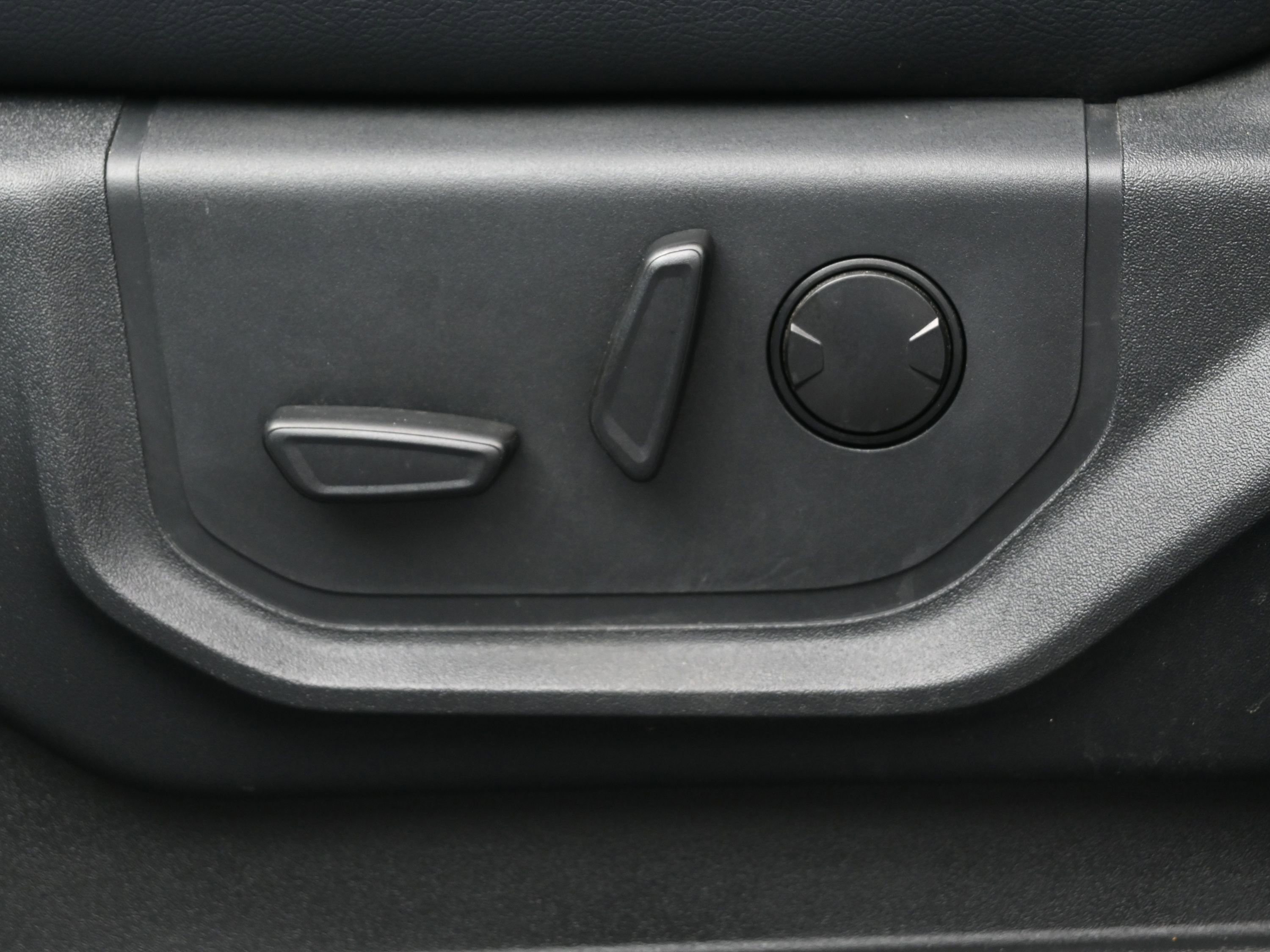 Used 2022 Ford F250 Lariat w/ Lariat Ultimate Package AWD/4WD image 10