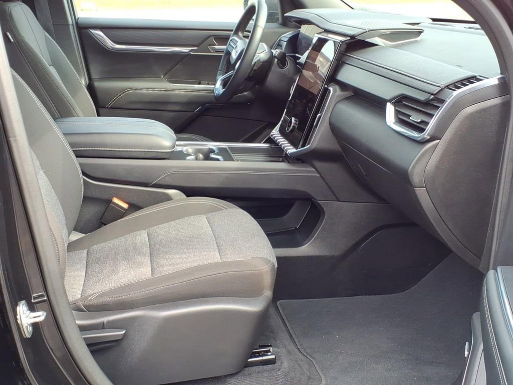 Certified 2025 GMC Acadia Elevation image 4