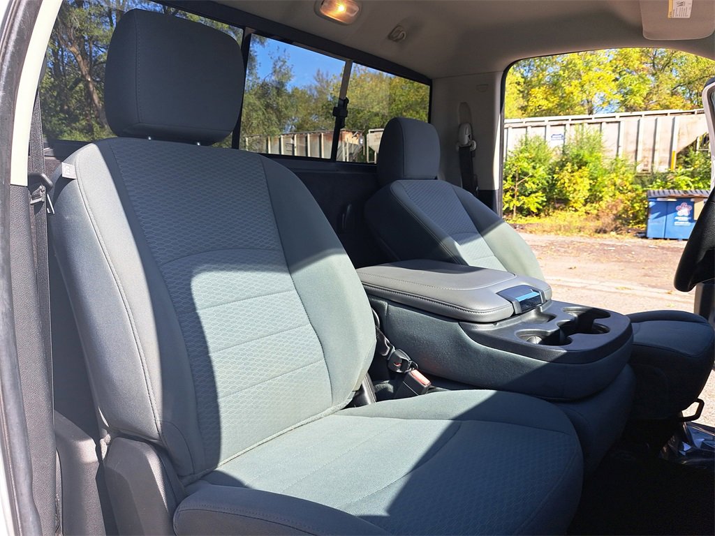 Used 2014 RAM 1500 Classic SLT image 10