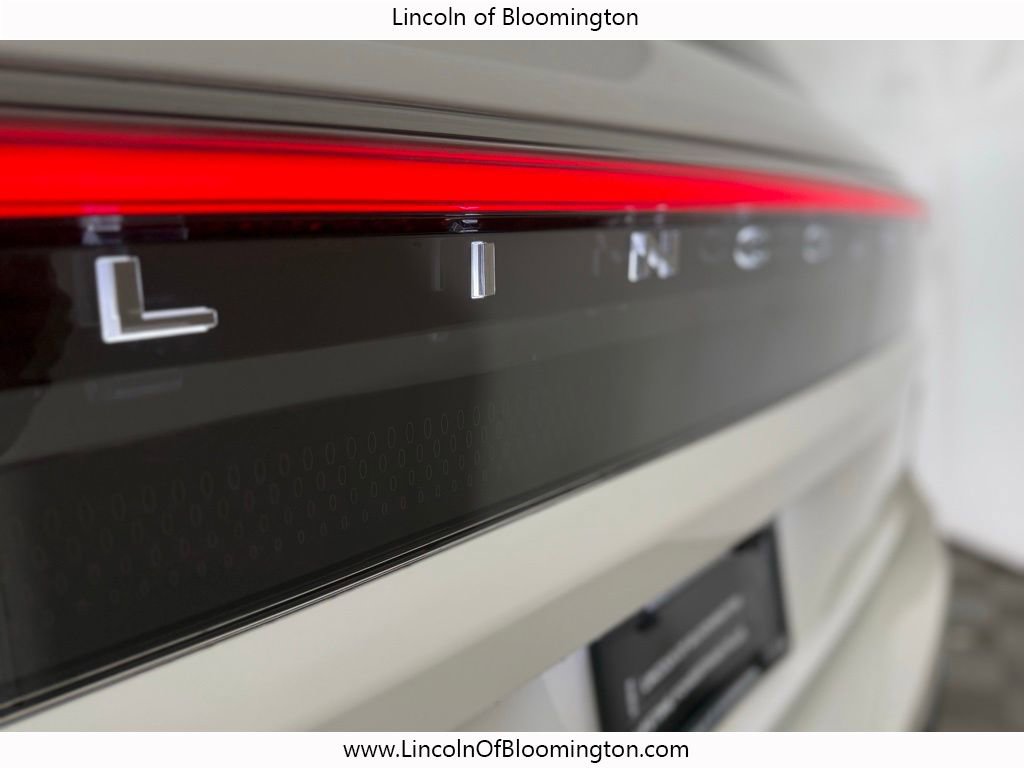 New 2025 Lincoln Navigator L Black Label image 23