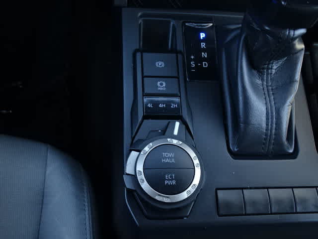 Certified 2025 Toyota Tacoma SR5 AWD/4WD image 34