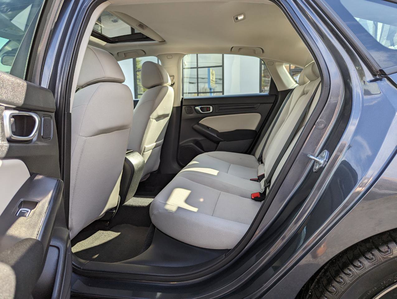 Used 2022 Honda Civic EX image 37