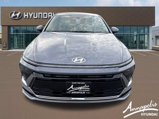 Used 2024 Hyundai Sonata SEL AWD/4WD image 2