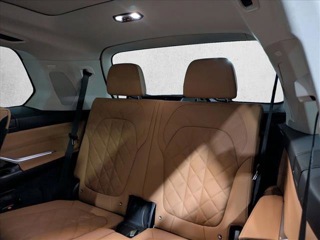 New 2026 BMW X7 xDrive40i image 18