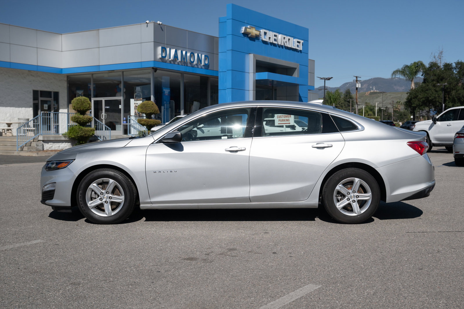 Used 2022 Chevrolet Malibu LT image 7