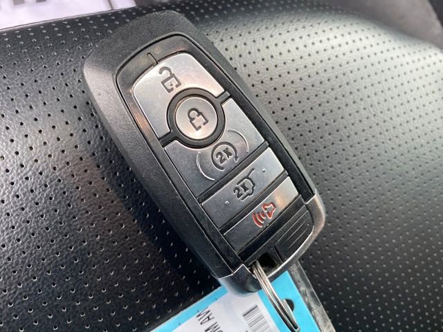 Used 2023 Ford Escape Platinum AWD/4WD image 23