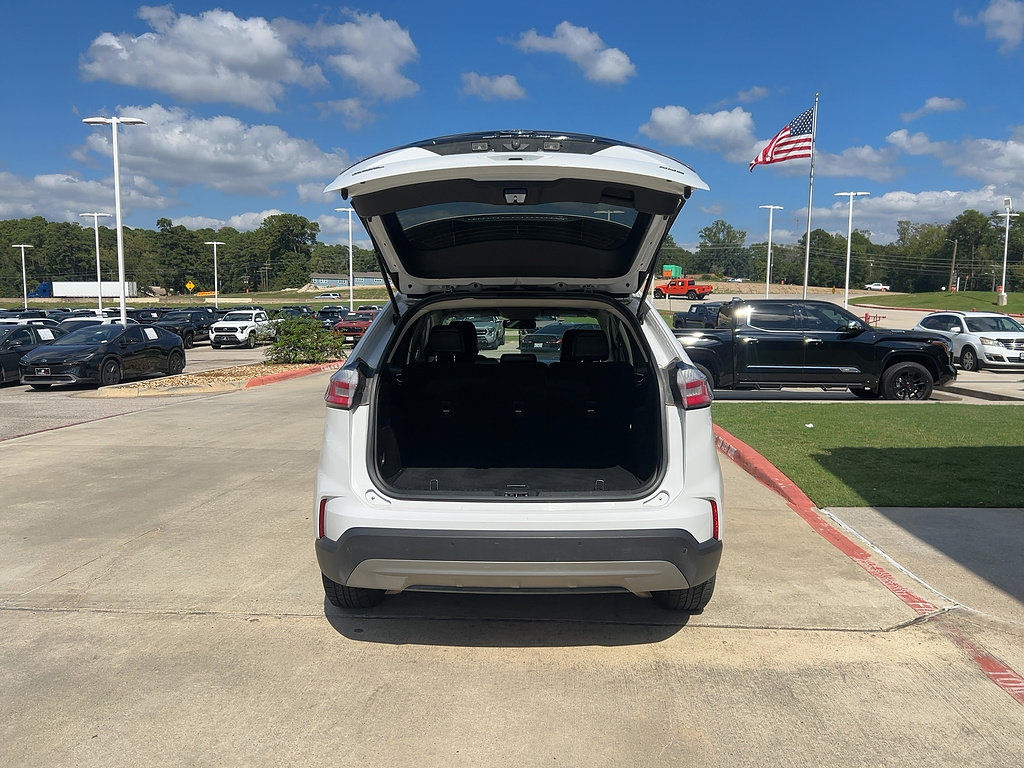 Used 2023 Ford Edge SEL AWD/4WD image 4