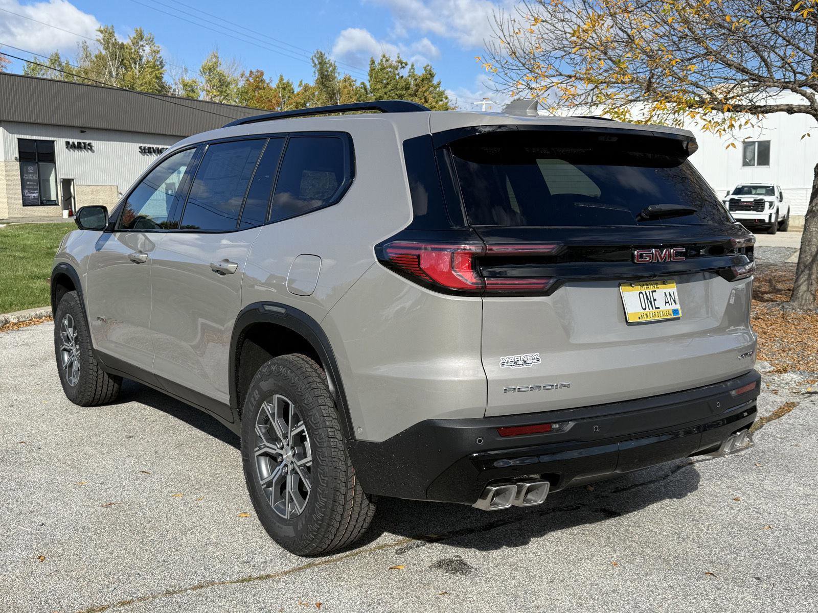 New 2026 GMC Acadia AT4 w/ Super Cruise Package image 8