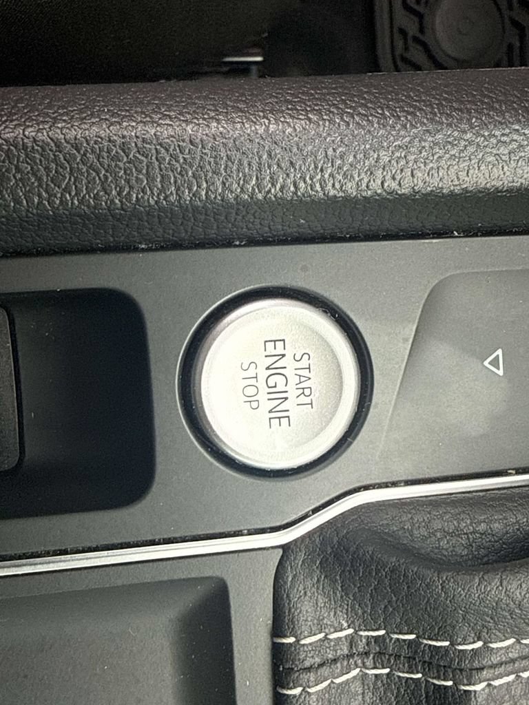 Used 2023 Volkswagen Atlas SE FWD image 22