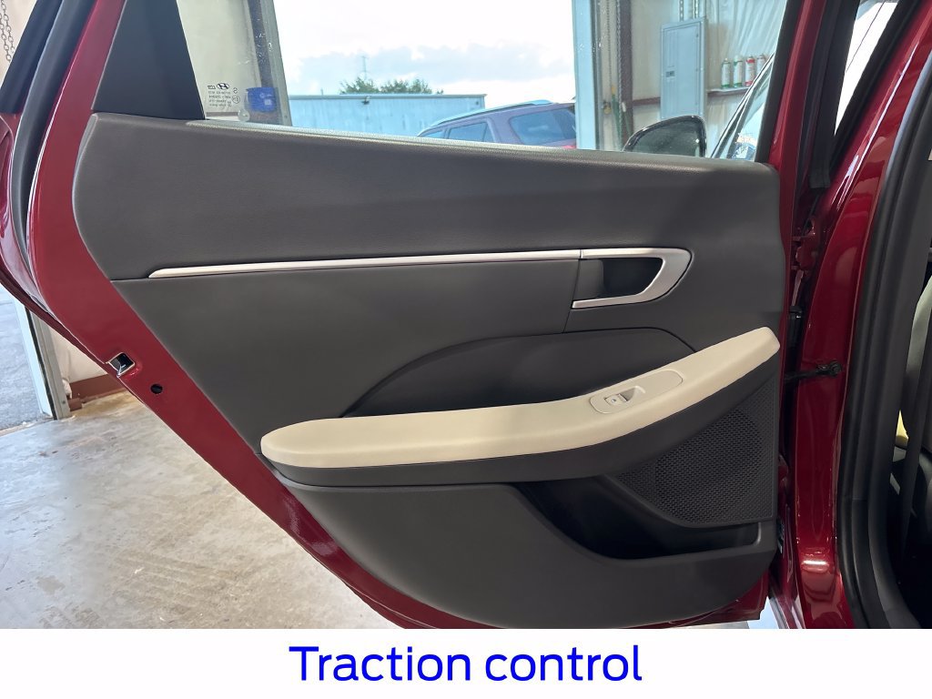 Used 2025 Hyundai Sonata SEL FWD image 36