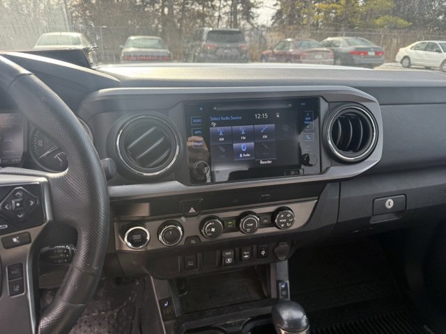 Used 2019 Toyota Tacoma TRD Off-Road image 10