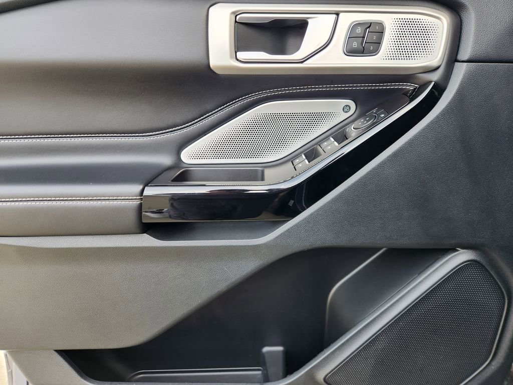 Used 2022 Ford Explorer ST w/ Equipment Group 401A image 22